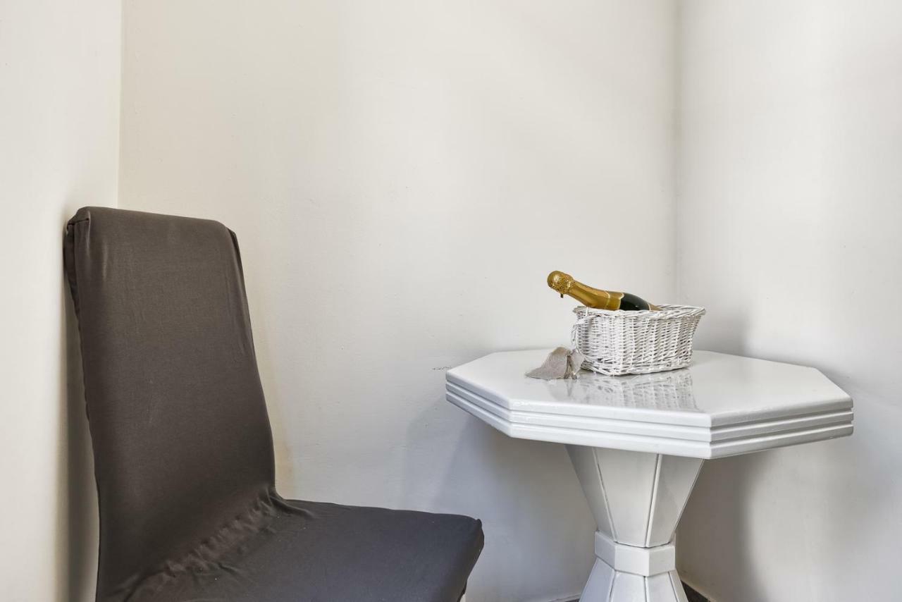 Apartment 20M From Arena Pula Luaran gambar